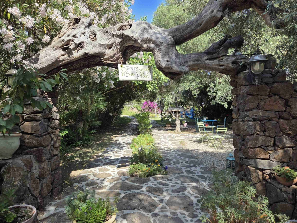 Agriturismo S'Ozzastru (IT)