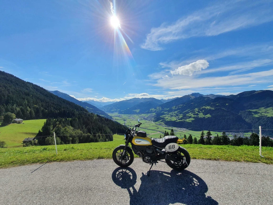 Blick ins Zillertal (AT)