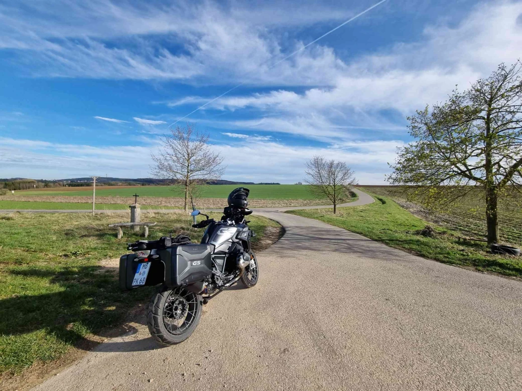 Irgendwo-Im-Nirgendwo (DE)