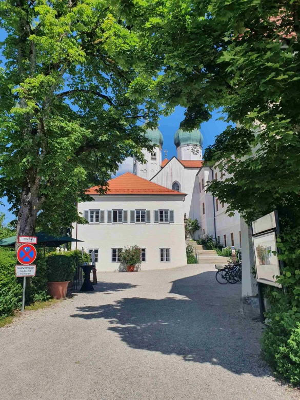 Kloster Seeon Innenhof (DE)