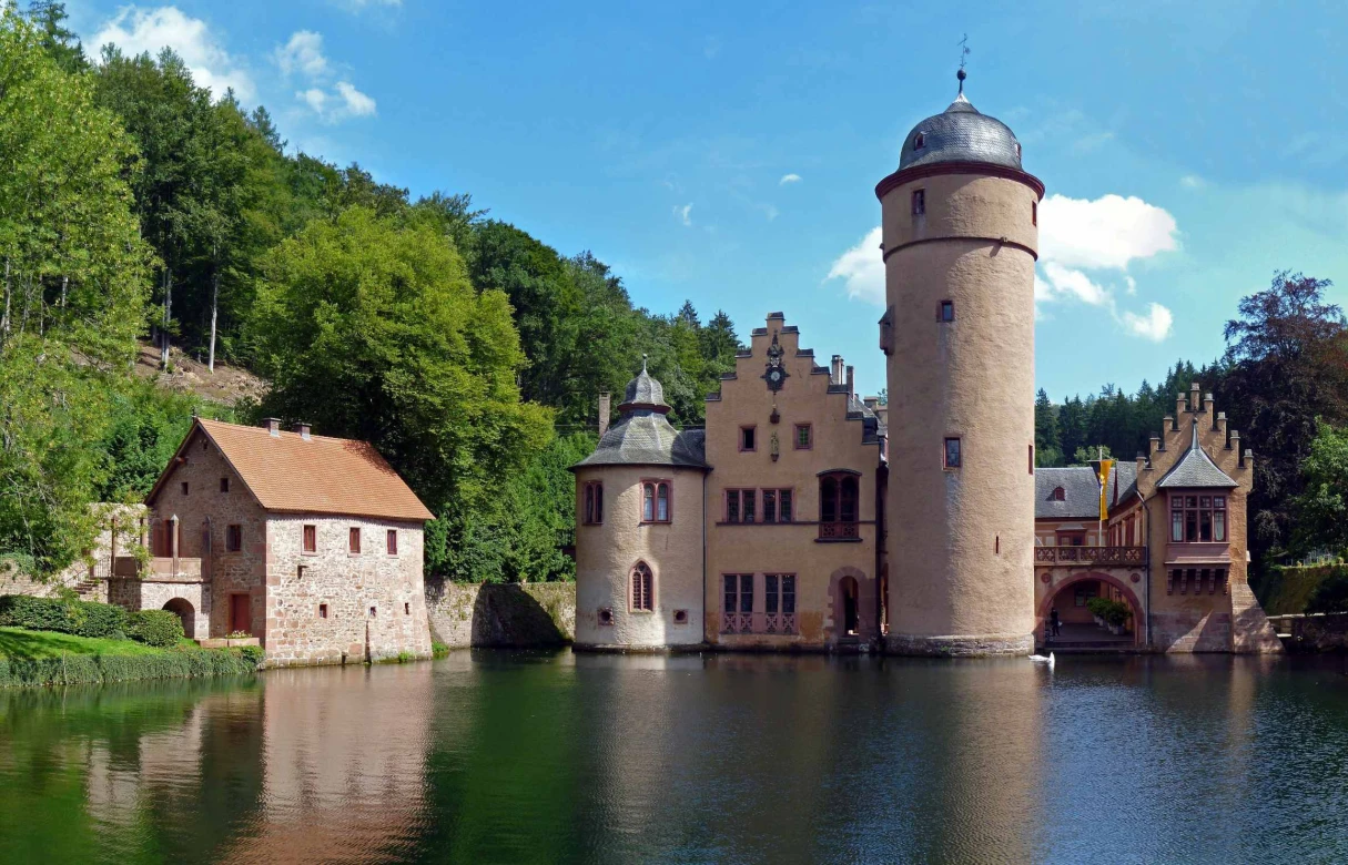 Wasserschloss Mespelbrunn (DE)