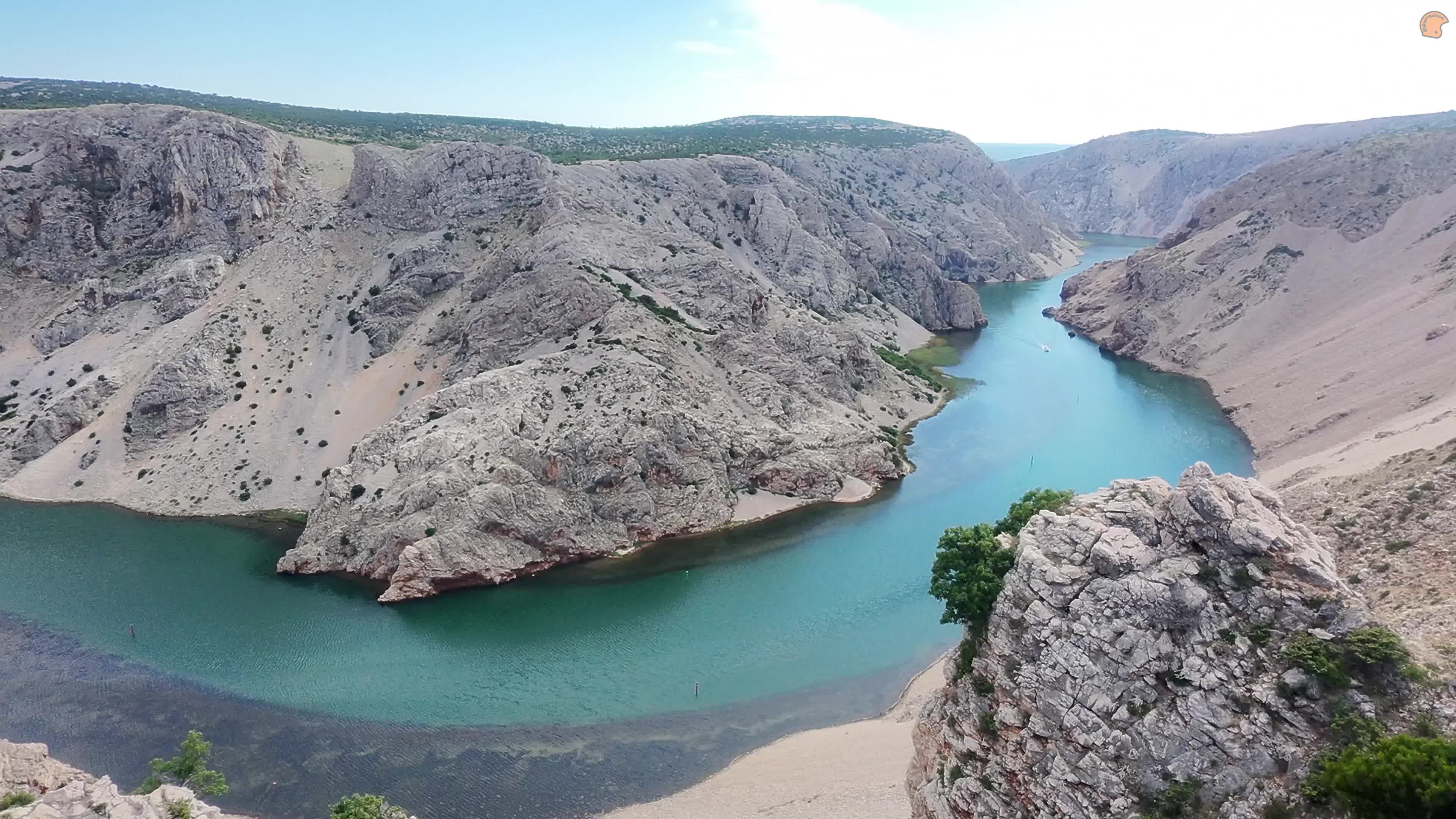 Aerial: Zrmanja Canyon (Winnetou-Drehort)